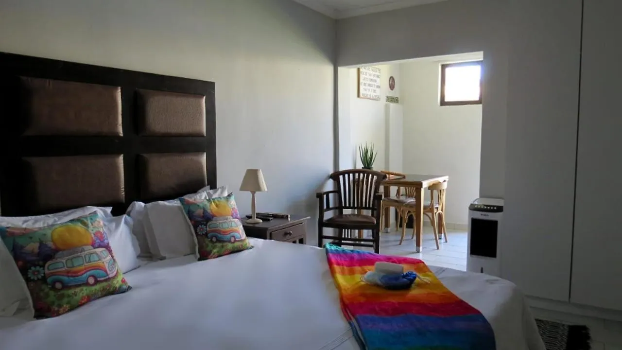 Han/Misafirhane Kombi Cove Bloubergstrand Cape Town