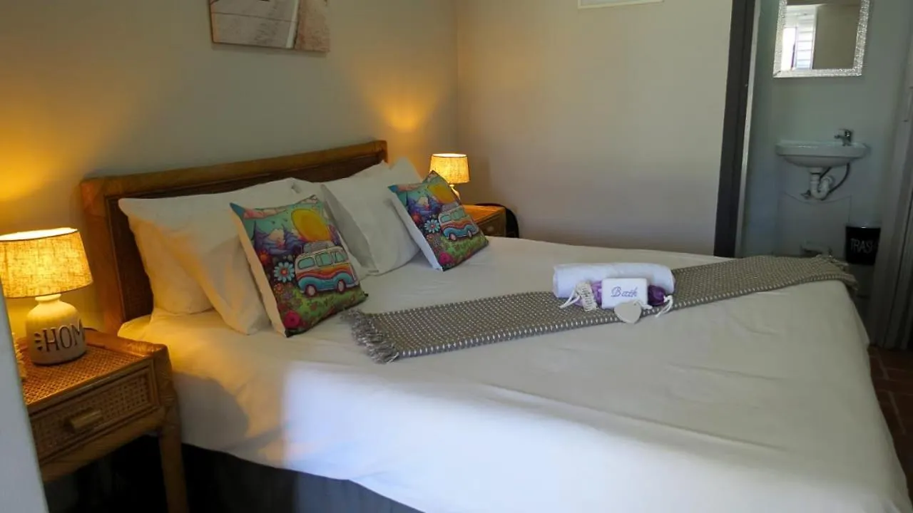 Han/Misafirhane Kombi Cove Bloubergstrand Cape Town